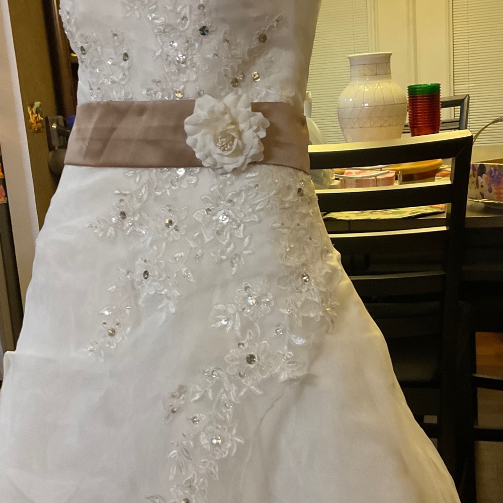 Sophisticated Ivory Bridal Gown